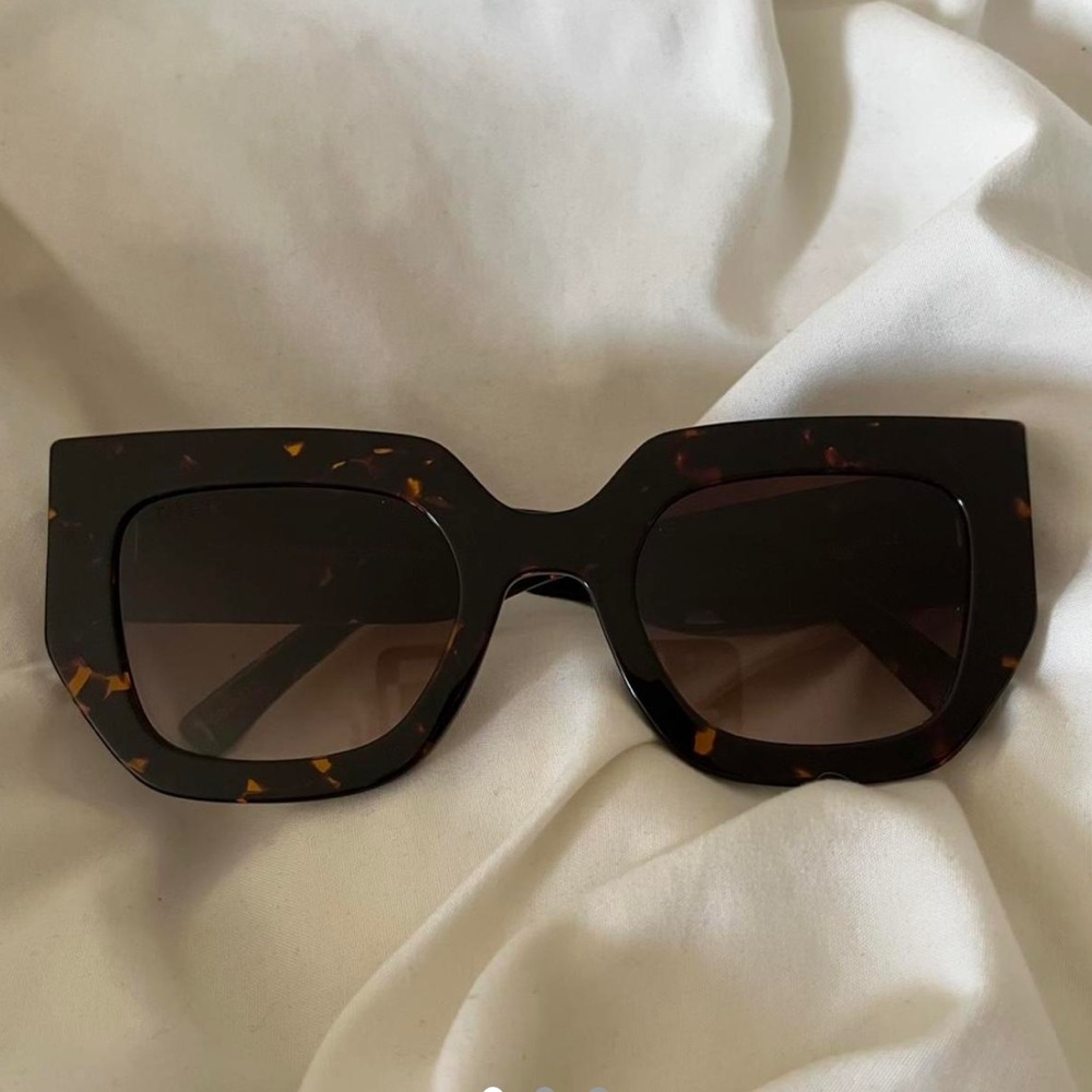 Diff Eyewear Tortoise Sunglasses Good Condition